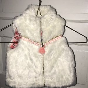 6/9 months jessica simpson vest perfect condition